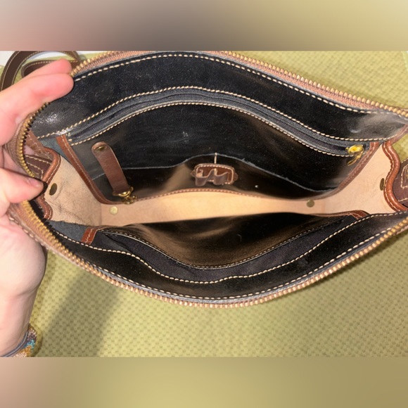 Vintage Brahmin crossbody - Picture 9 of 12